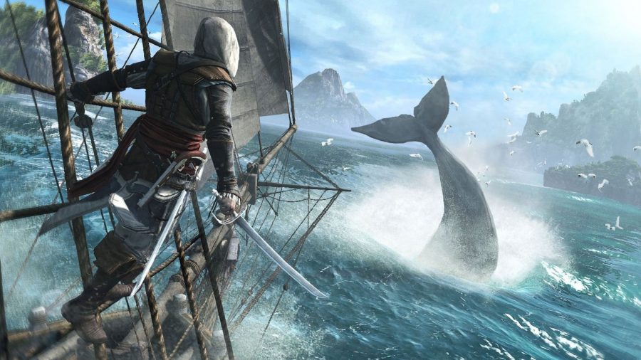 アサシンクリード4ブラックフラッグの主人公は、剣を抜いて船のロープからぶら下がっていて、クジラが水中に潜っているのを見ています。