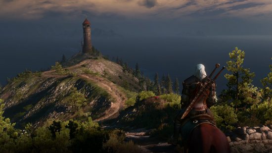 The Witcher 3 Family Matters - 馬に乗って灯台を見ている丘の頂上にいる Geralt