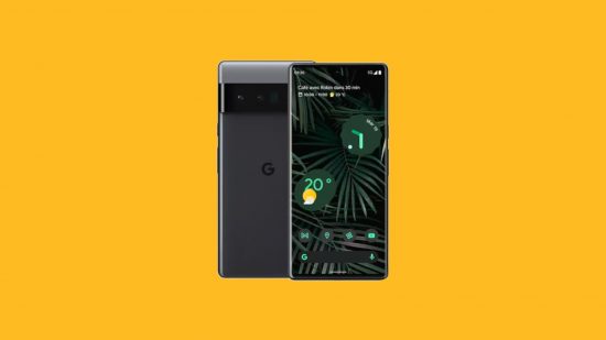 ベスト 4G スマートフォン: マンゴーの背景に貼り付けられた、表も裏も黒の Google Pixel 6 Pro