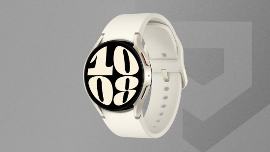 最高のスマートウォッチ ガイド用のグレーの Pocket Tactics の背景に白の Samsung Galaxy Watch 6 のカスタム イメージ