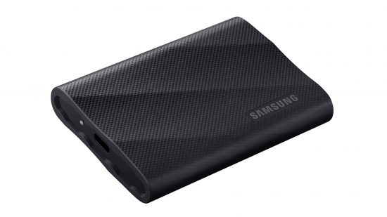 最高の iPhone 15 アクセサリー: Samsung T9 SSD 外付けハードドライブ。