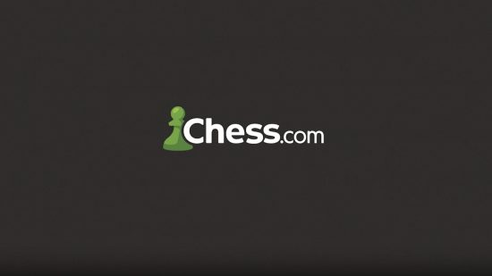 Apple Watch ゲーム - 黒の背景に Chess.com のロゴ